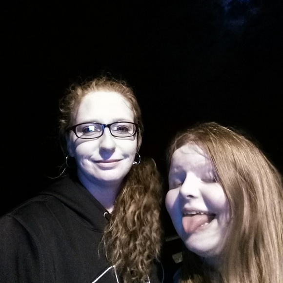 Meet your Posher, Amber - Picture 1 of 1